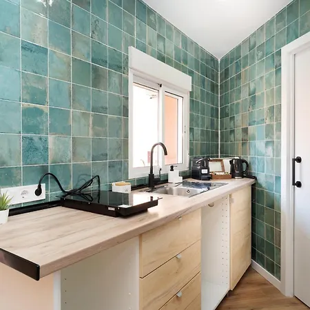 Estudio Nuevo A 20' Barcelona Centro Y A 10' Caminando De Playa, Balcon Sant Adria de Besos